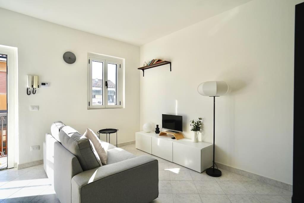 Comodo Bilocale Per Mxp Aeroporto - Milano - Apartment *